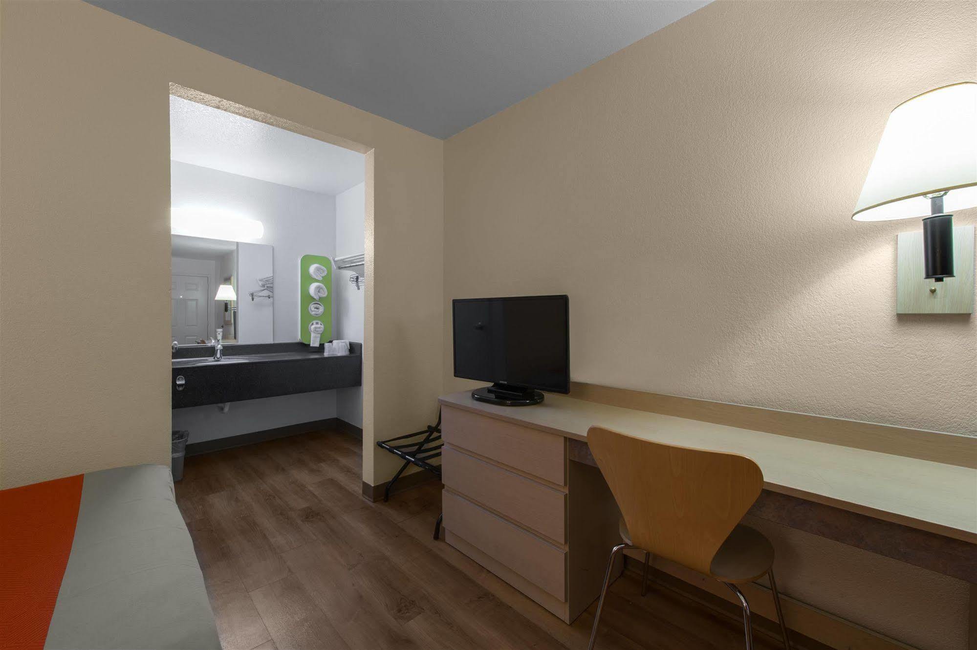 Motel 6-Seekonk, Ma - Providence East Экстерьер фото